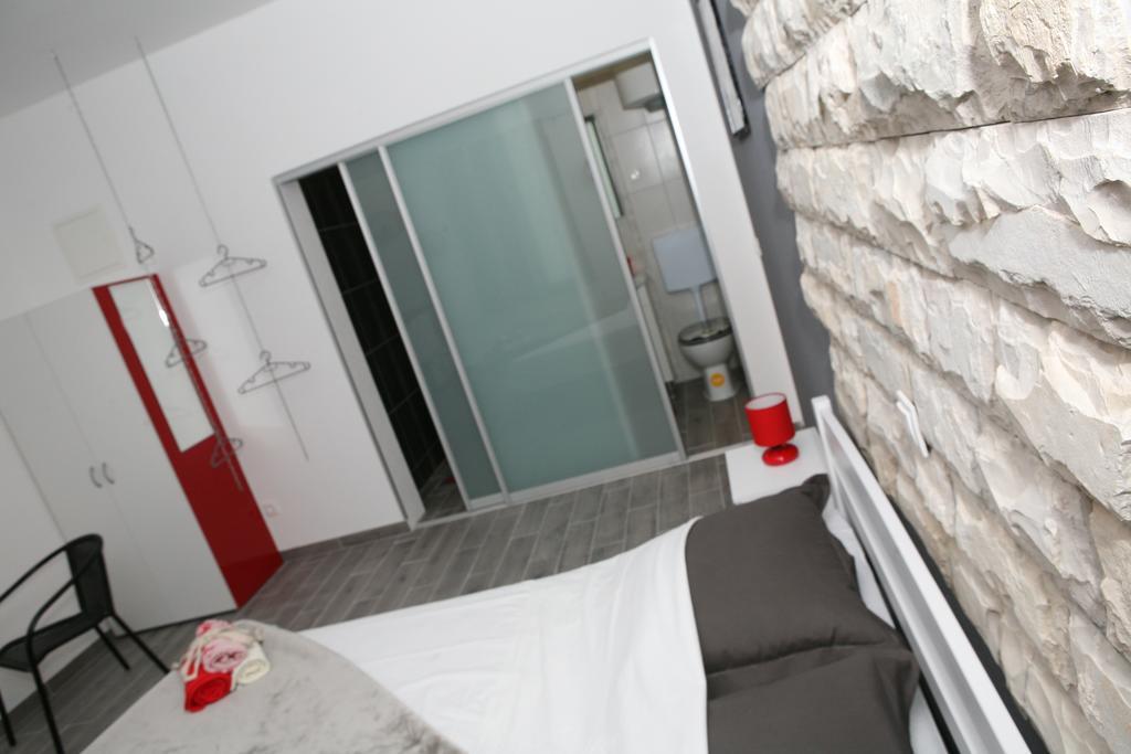 Apartments & Room Dijana Τρογκίρ Δωμάτιο φωτογραφία