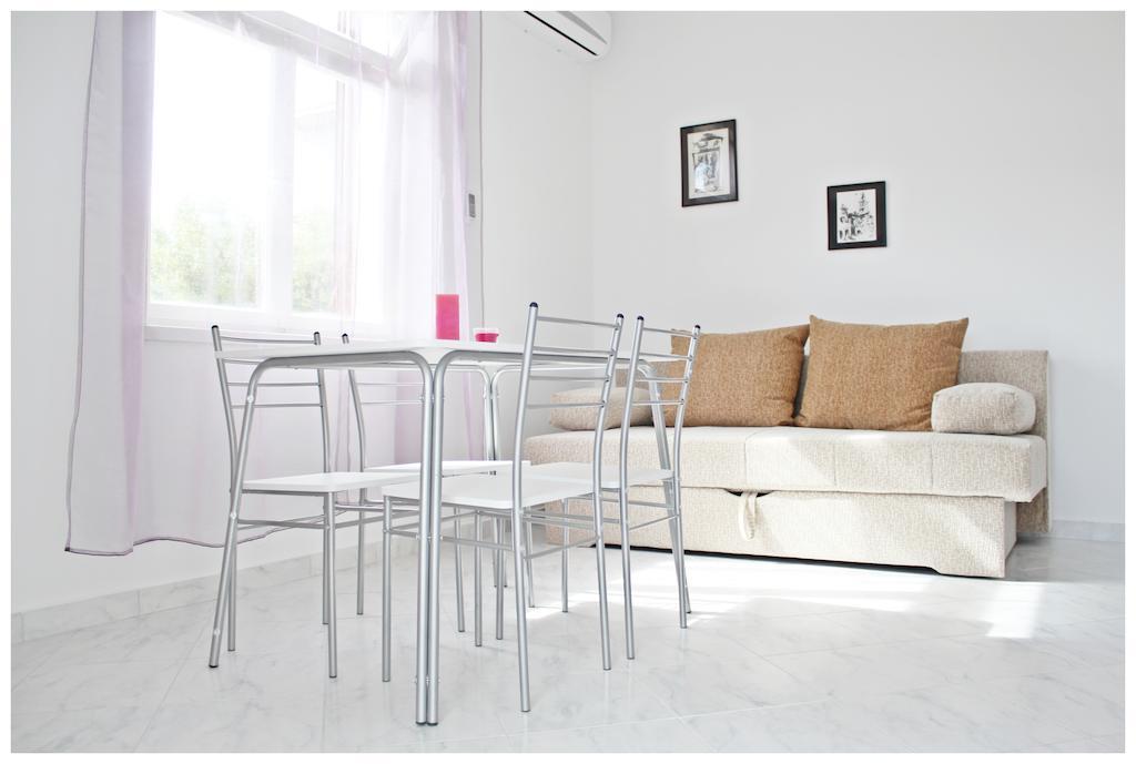 Apartments & Room Dijana Τρογκίρ Εξωτερικό φωτογραφία