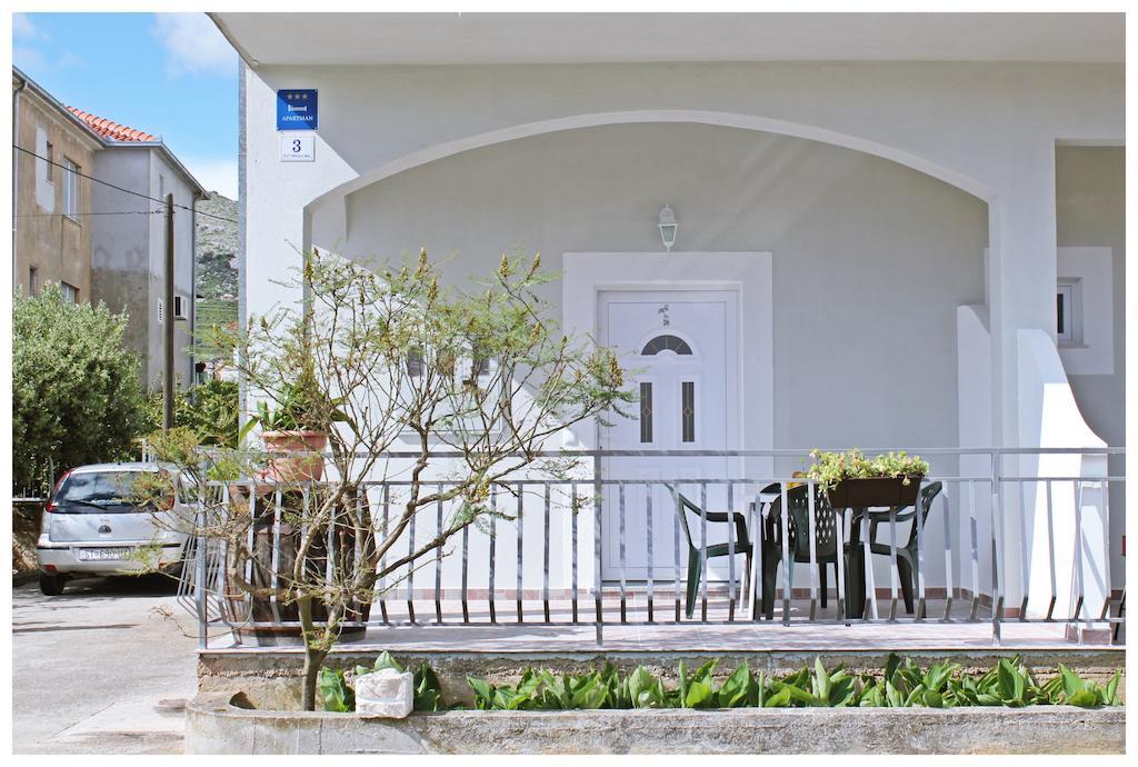 Apartments & Room Dijana Τρογκίρ Δωμάτιο φωτογραφία